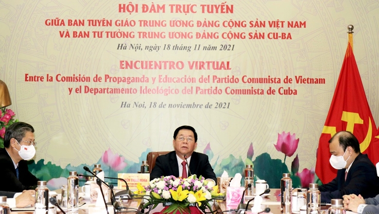越南和古巴就思想工作和党建工作交流经验